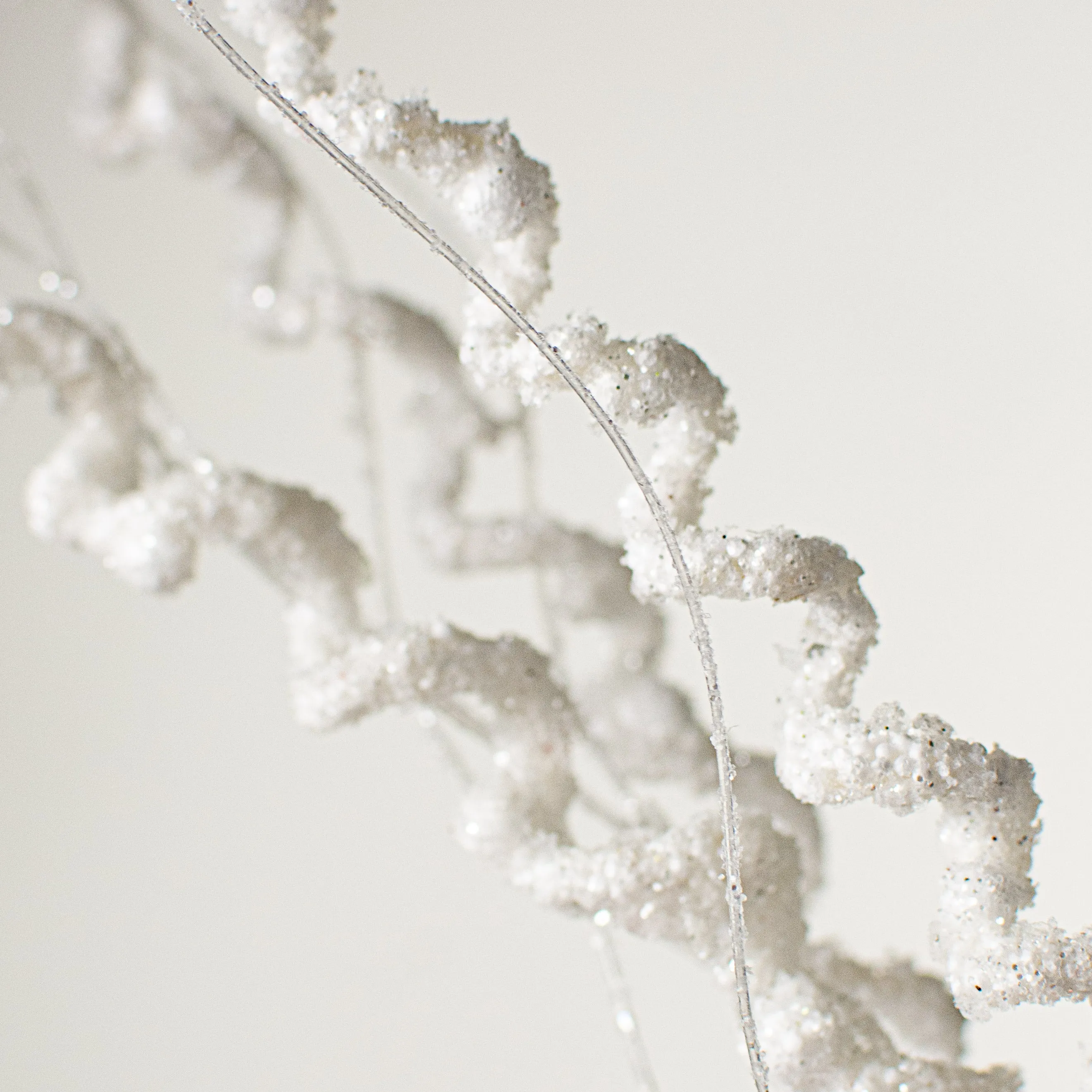 34" Glitter Spiral Grass Spray: White